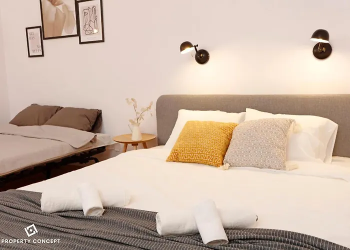 Chic Scandinavian Style Studio Bucarest