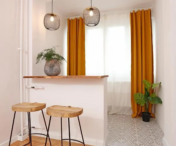 Chic Scandinavian Style Studio * Bucareste